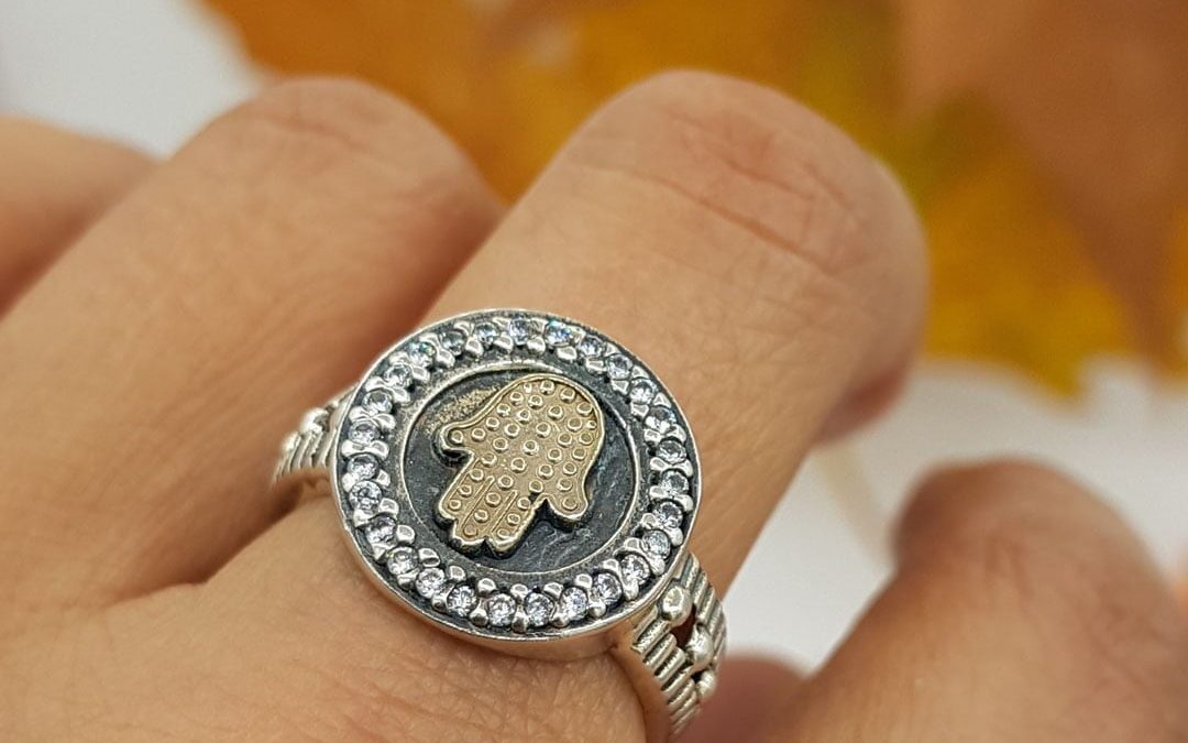Anillo Mano de Fátima