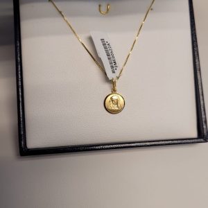 Conjunto collar y dije virgen en oro 10k