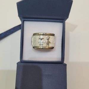 Anillo plata y Oro con niño y niña