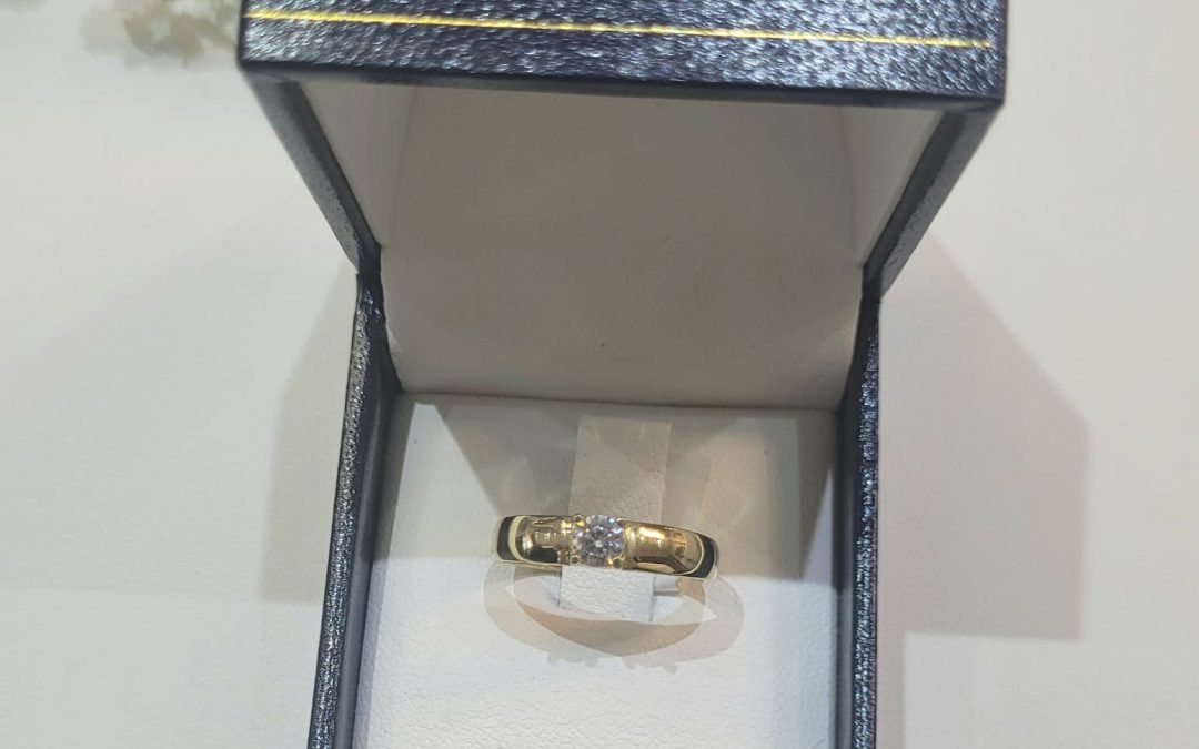 ANILLO DE ORO 10K